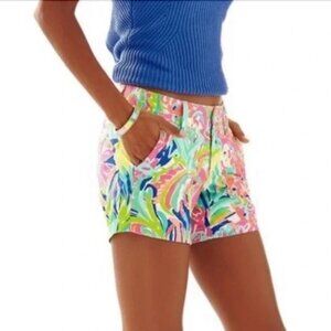 Lilly Pulitzer Casa Banana Callahan 5 in Shorts (Gently Used)